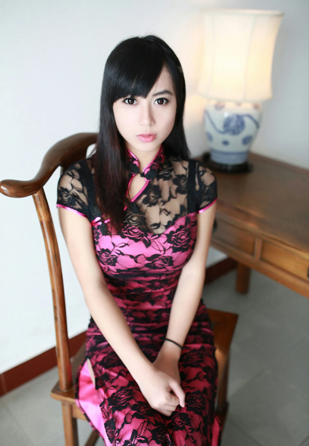 旗袍美女黄可